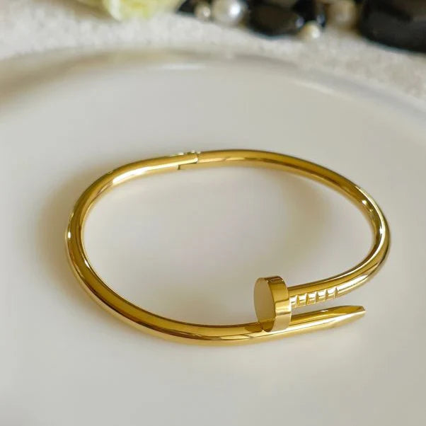 Bracelets & Bangles