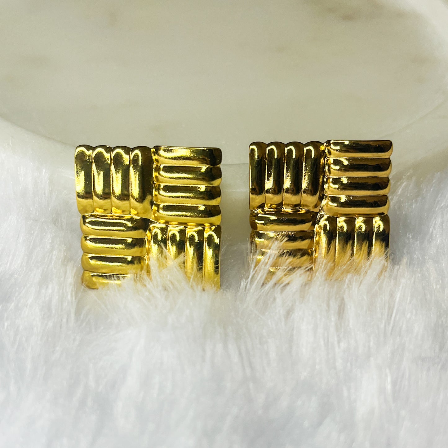 Stainless Steel Anti Tarnish Square Shape Hoops Earring