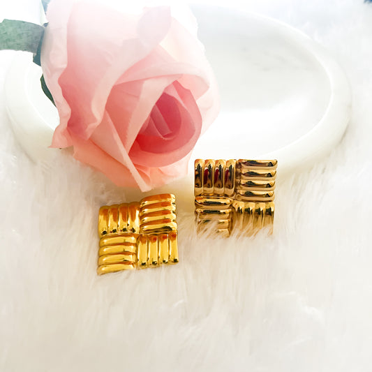 Stainless Steel Anti Tarnish Square Shape Hoops Earring